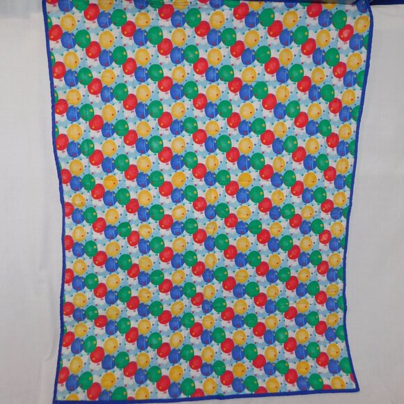 Handmade Bright Colourful Baby Lap Quilt Blanket Rainbow XO Balloons 37" x 49" - Picture 8 of 9